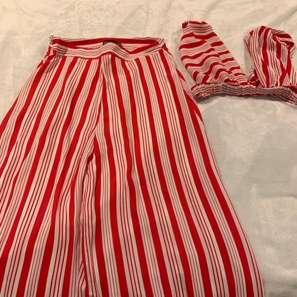 Two piece set - Picture 1 of 5